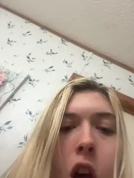 Rainsworld420 online show from April 2026 09:05:02 PM