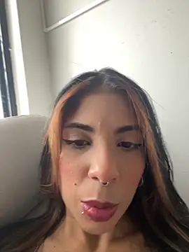 VioletaHills  online show from March 2026 12:11:01 PM