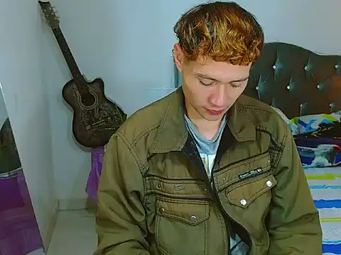  Santi2 online show from April 2026 10:36:01 PM