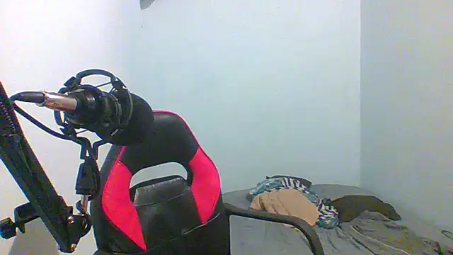 Snapshot of charles_king chatting on August 2026 08:55:01 PM charles king online show from August 2026 08:55:01 PM