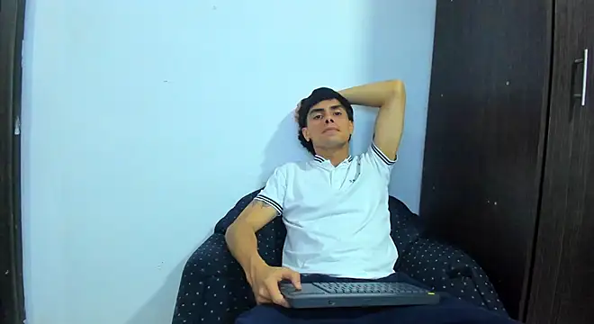 Daniel Rochax online show from April 2026 07:47:02 PM