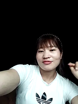 Snapshot of Lilinn_ chatting on April 2026 03:22:01 AM Lilinn online show from April 2026 03:22:01 AM