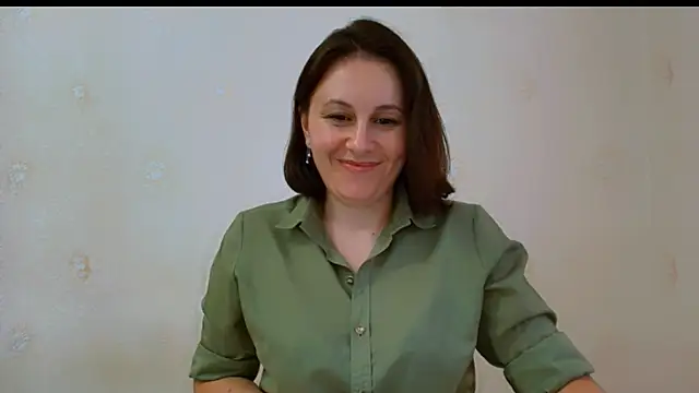 Snapshot of Inessa_beauty chatting on July 2026 01:48:02 PM Inessa beauty online show from July 2026 01:48:02 PM