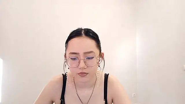 SolvedGlobe online show from March 2026 01:11:01 PM