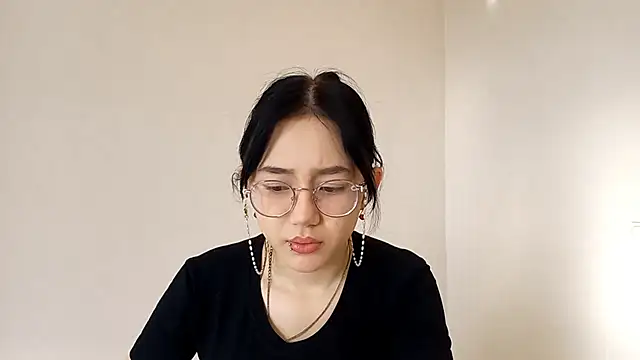 SolvedGlobe online show from April 2026 01:12:02 PM