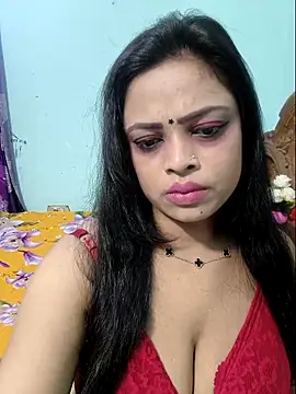 Snapshot of Beauty-3 chatting on May 2026 07:00:02 PM Beauty-3 online show from May 2026 07:00:02 PM