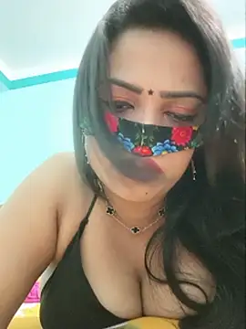 Snapshot of Beauty-3 chatting on May 2026 10:52:02 PM Beauty-3 online show from May 2026 10:52:02 PM