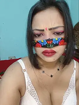 Snapshot of Beauty-3 chatting on May 2026 08:13:02 PM Beauty-3 online show from May 2026 08:13:02 PM