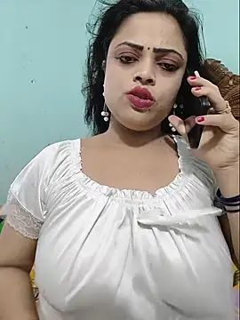 Snapshot of Beauty-3 chatting on July 2026 12:38:01 AM Beauty-3 online show from July 2026 12:38:01 AM