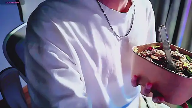 FEIYUS1 online show from April 2026 01:12:02 PM