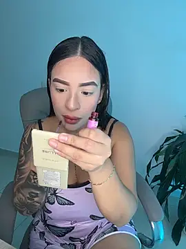 Lisabrown 23 online show from March 2026 11:24:01 PM