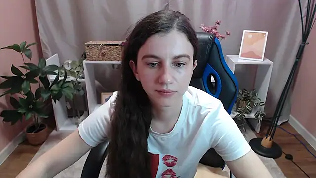 MistyBree online show from May 2026 10:47:01 AM