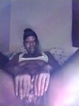 Snapshot of TasteMe85 chatting on March 2026 01:33:01 AM TasteMe85 online show from March 2026 01:33:01 AM