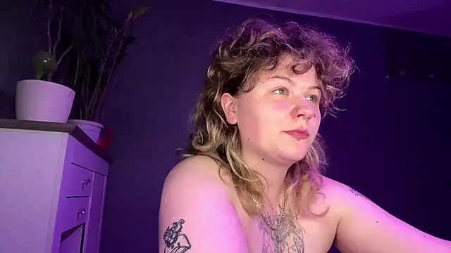 YoungAlina online show from July 2026 10:34:01 PM