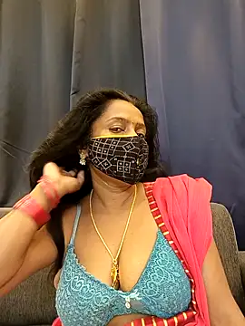 misti-boudii online show from April 2026 11:24:01 PM