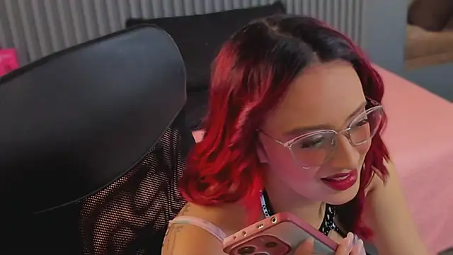 SusanaBell  online show from April 2026 07:15:01 PM