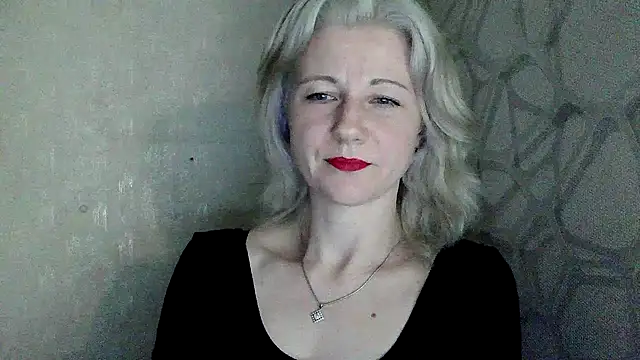 Katerina-Kissa online show from April 2026 05:54:01 PM