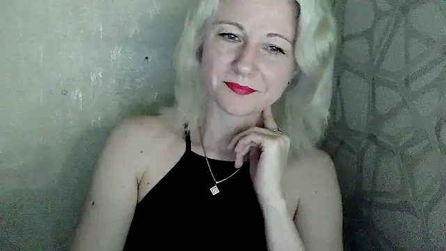 Katerina-Kissa online show from May 2026 06:45:02 PM