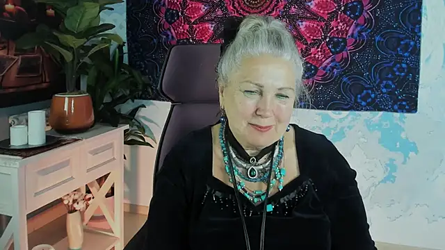 Snapshot of LilaMaharani chatting on June 2026 01:58:02 PM LilaMaharani online show from June 2026 01:58:02 PM