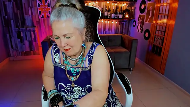 Snapshot of LilaMaharani chatting on June 2026 01:48:01 PM LilaMaharani online show from June 2026 01:48:01 PM