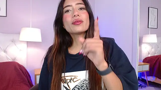 Snapshot of Cataleyaa23 chatting on April 2026 08:57:02 PM Cataleyaa23 online show from April 2026 08:57:02 PM
