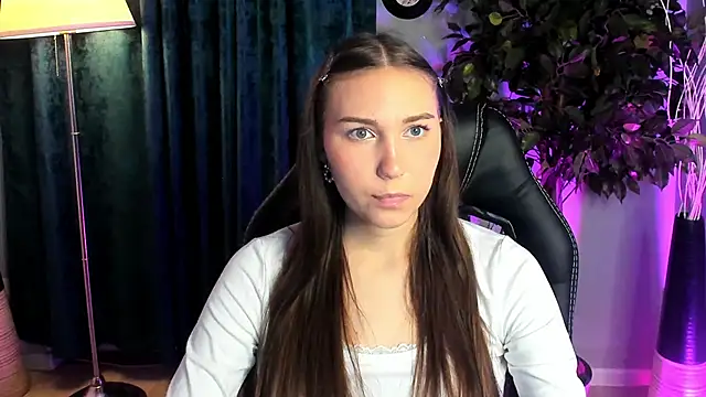 OliviaLang online show from March 2026 11:15:02 AM