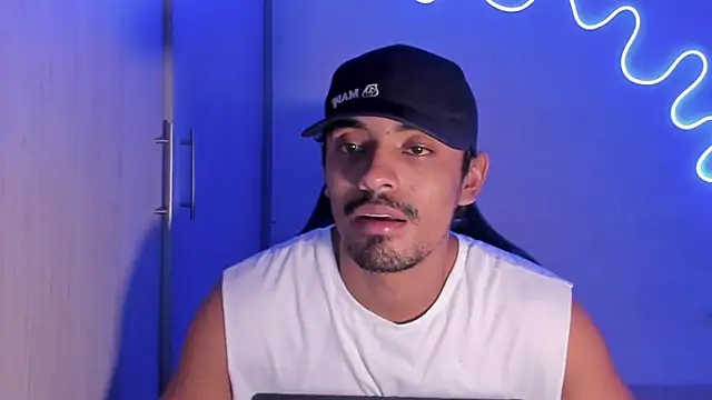 jossi12345j online show from April 2026 05:30:01 AM