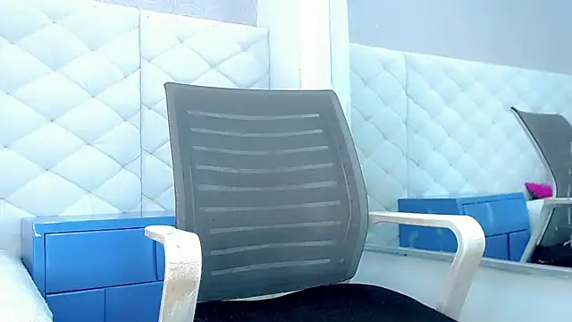 catriona queen16 online show from April 2026 07:39:02 AM