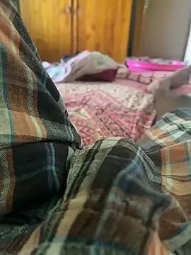 Snapshot of DimuthuBoy chatting on March 2026 09:00:01 AM DimuthuBoy online show from March 2026 09:00:01 AM