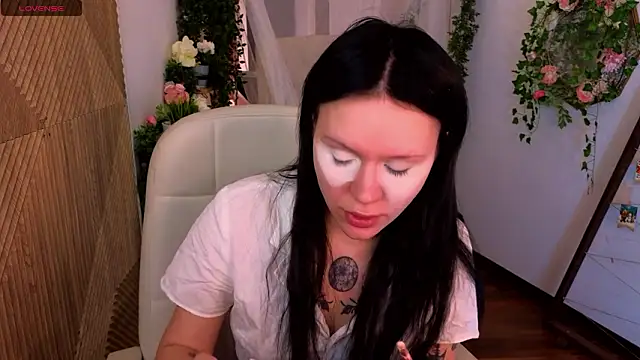 kittenlolla online show from March 2026 02:23:02 PM