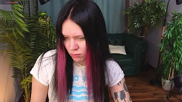 kittenlolla online show from March 2026 05:35:01 AM