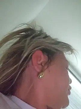 Snapshot of CarmenCapricorn chatting on March 2026 07:47:02 AM CarmenCapricorn online show from March 2026 07:47:02 AM