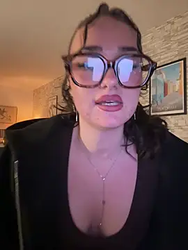 Claraaaaa06 online show from April 2026 07:34:02 PM