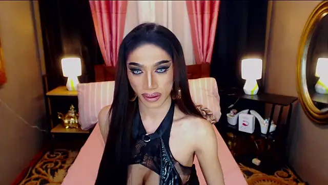Snapshot of KieraLee chatting on May 2026 11:20:01 AM KieraLee online show from May 2026 11:20:01 AM