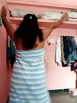 Snapshot of Miss-Dolly07 chatting on June 2026 05:32:02 AM Miss-Dolly07 online show from June 2026 05:32:02 AM