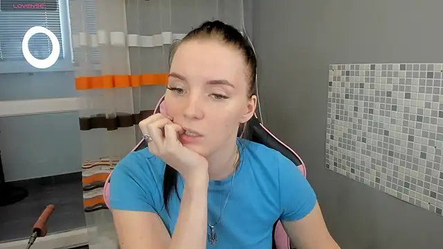 Mary Blu online show from February 2025 05:12:02 AM