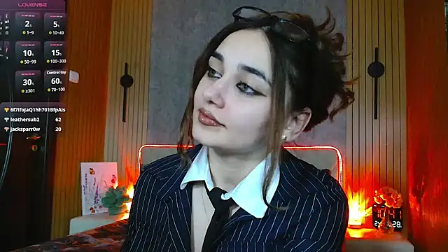 Snapshot of KatarinaHeaven chatting on April 2026 07:41:01 PM KatarinaHeaven online show from April 2026 07:41:01 PM
