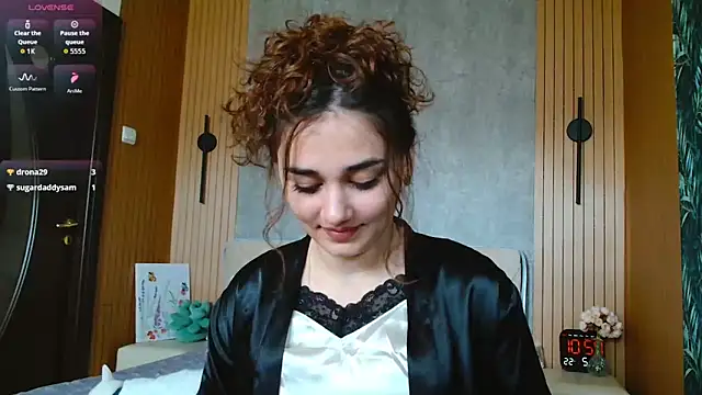 Snapshot of KatarinaHeaven chatting on May 2026 07:59:02 AM KatarinaHeaven online show from May 2026 07:59:02 AM