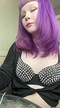 AlexaGudz online show from March 2026 06:33:01 PM