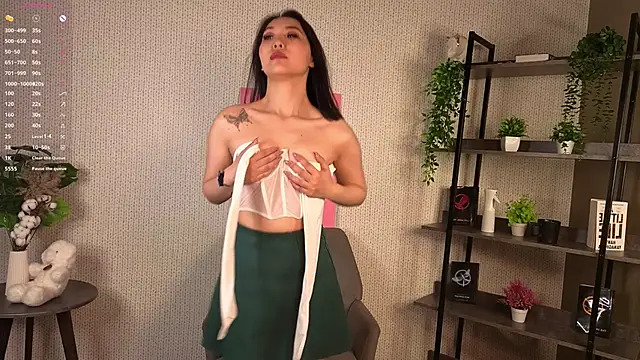 SuzySult online show from April 2026 02:51:02 AM