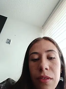 dafneblase online show from May 2026 12:20:01 PM