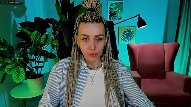 MonicaRiley online show from June 2026 09:02:01 AM