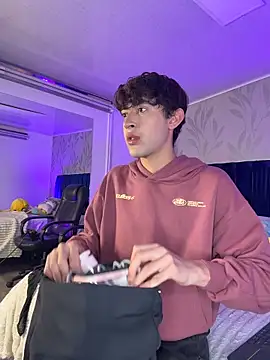 MatthewMoore  online show from April 2026 01:03:01 AM