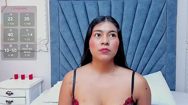 Snapshot of Leandra-Johnson chatting on June 2026 01:24:02 PM Leandra-Johnson online show from June 2026 01:24:02 PM