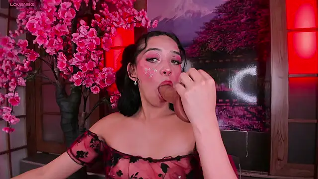 foxy hannah online show from April 2026 06:08:02 PM