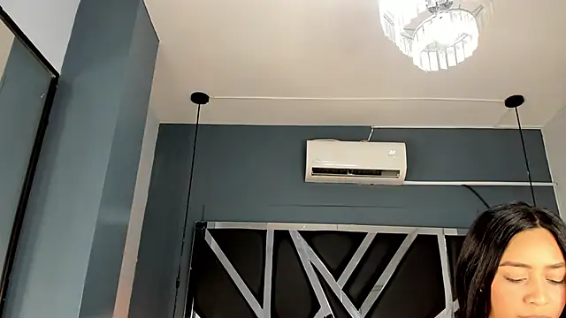 Esmeralda  18 online show from March 2026 07:46:02 PM