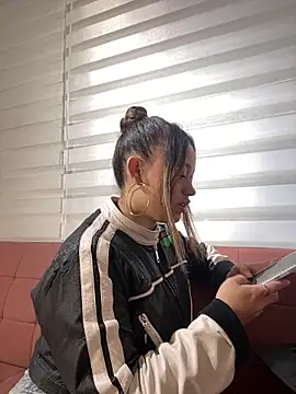 Baby Pink Love online show from May 2026 02:46:01 PM
