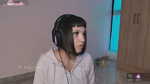 Snapshot of ling_meow chatting on July 2026 01:14:01 PM ling meow online show from July 2026 01:14:01 PM