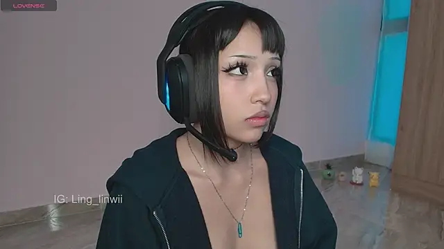 Snapshot of ling_meow chatting on July 2026 12:59:02 PM ling meow online show from July 2026 12:59:02 PM