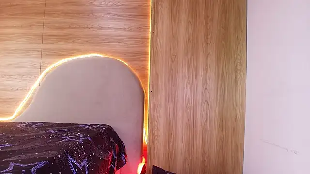 kiara lp online show from April 2026 04:17:01 AM